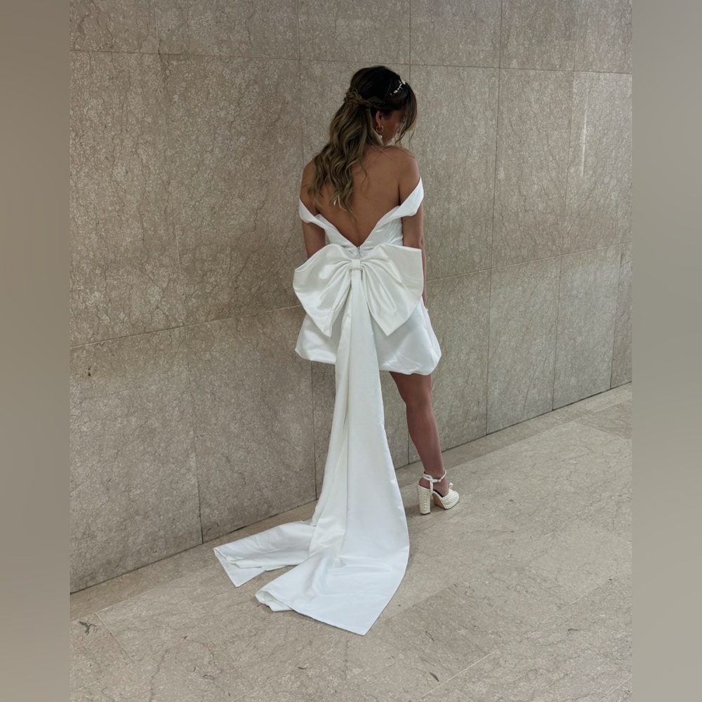 Sweetheart Short Wedding Dress